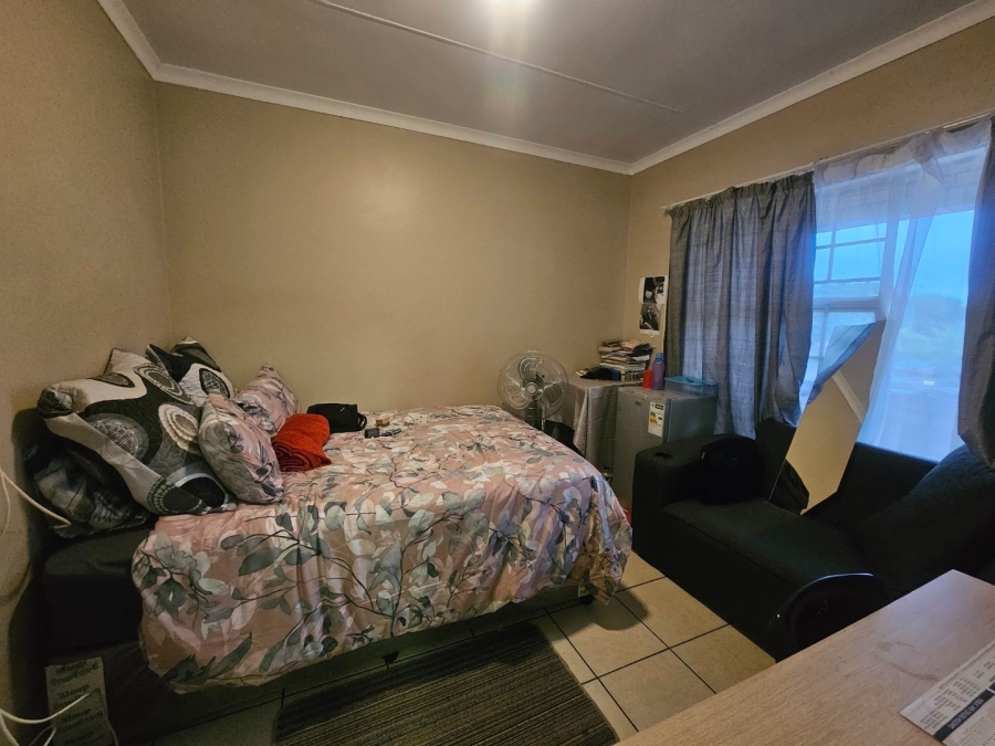 2 Bedroom Property for Sale in Rustenburg Central North West